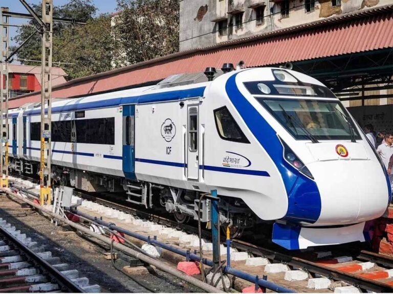 वंदे भारत ट्रेन भोपाल-लखनऊ मार्ग पर, शेड्यूल और टाइमिंग कब मिलेगी जानकारी