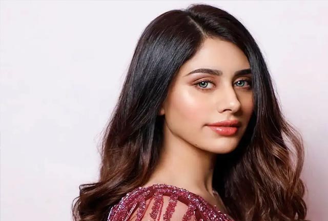 हीरा वरीना का करियर ट्विस्ट: असफल डेब्यू के बाद बदला नाम, क्या कपिल शर्मा की फिल्म दिलाएगी पहचान?