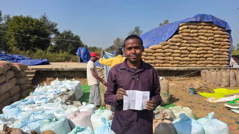 पारदर्शिता से बदली धान खरीदी की तस्वीर, किसान पिंकू कुजूर बोले– अब प्रक्रिया आसान और भरोसेमंद