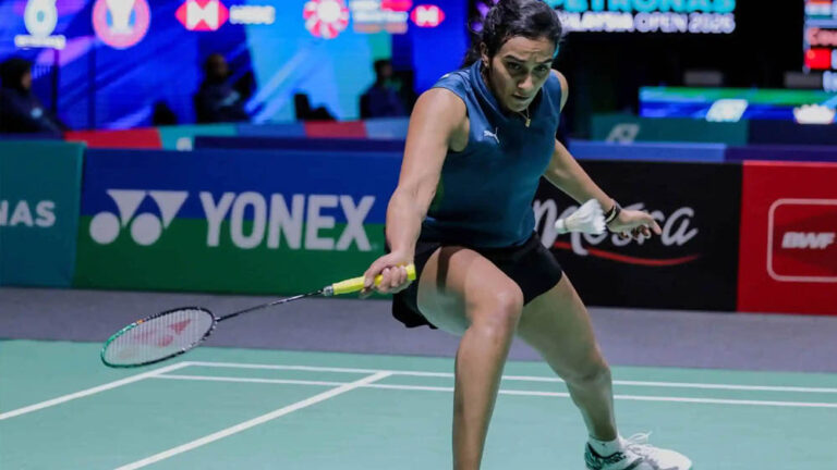मलेशिया ओपन से बाहर हुईं पीवी सिंधु, सेमीफाइनल में वर्ल्ड नंबर-2 ने हराया