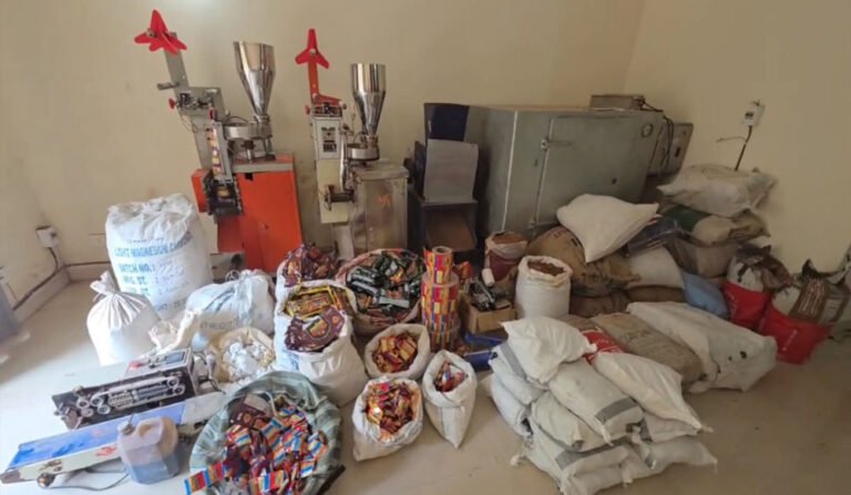 इंदौर में नकली पान मसाला कारखाने का पर्दाफाश, कारोबारी समेत तीन आरोपी गिरफ्तार