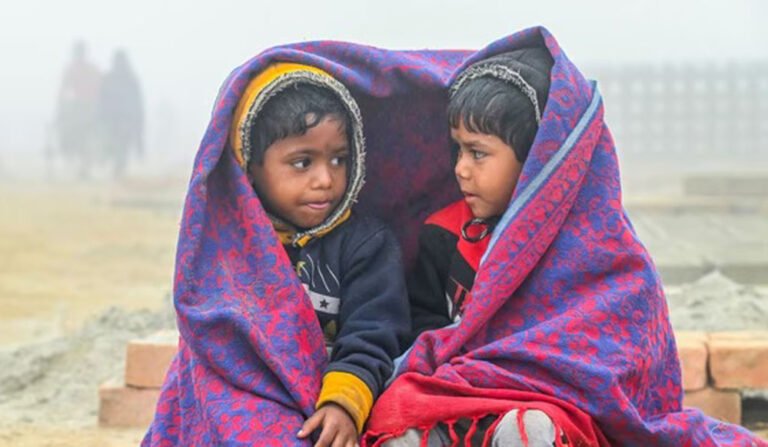 यूपी के 25 शहरों में कड़कड़ाती ठंड, जानें कब मिलेगी सर्दी से राहत