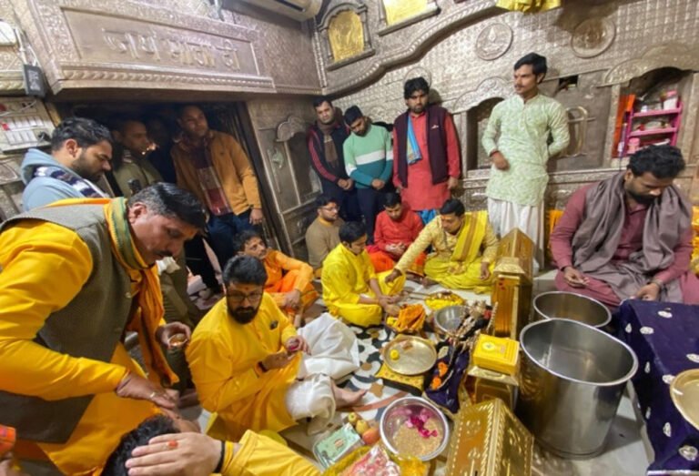 गौतम गंभीर ने उज्जैन में महाकाल की भस्म आरती में भाग लिया, भारतीय क्रिकेट कोच ने किया दर्शन