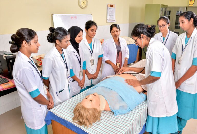 एमपी के सरकारी नर्सिंग कॉलेजों में अब होगी हाईटेक और प्रैक्टिकल आधारित शिक्षा, प्राचार्य तैयार करेंगे भविष्य की नर्सें