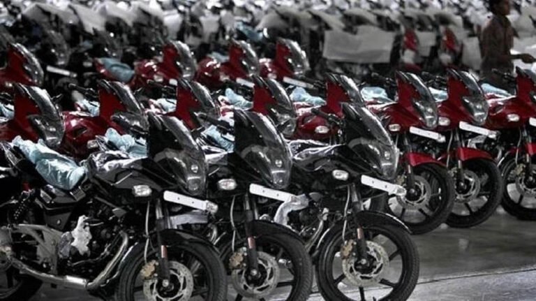 2025 में टू-व्हीलर बिक्री ने तोड़े रिकॉर्ड, 2.02 करोड़ यूनिट्स तक पहुंची रजिस्ट्रेशन