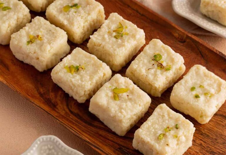 मीठा खाने का मन? झटपट बनाएं 5 मिनट वाला स्वादिष्ट कलाकंद