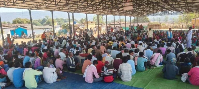 घर वापसी अभियान: 200 लोगों ने अपनाया सनातन धर्म, समाज के वरिष्ठों ने किया अभिनंदन