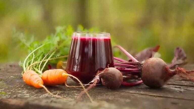 एनीमिया को कहें अलविदा: चुकंदर का जूस देगा रग-रग में ताकत