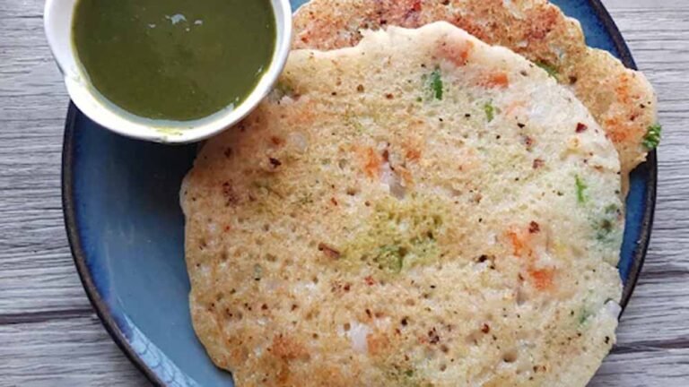 नाश्ते में ट्राय करें आलू उत्तपम की ये झटपट रेसिपी, स्वाद ऐसा कि सब मांगेंगे दोबारा