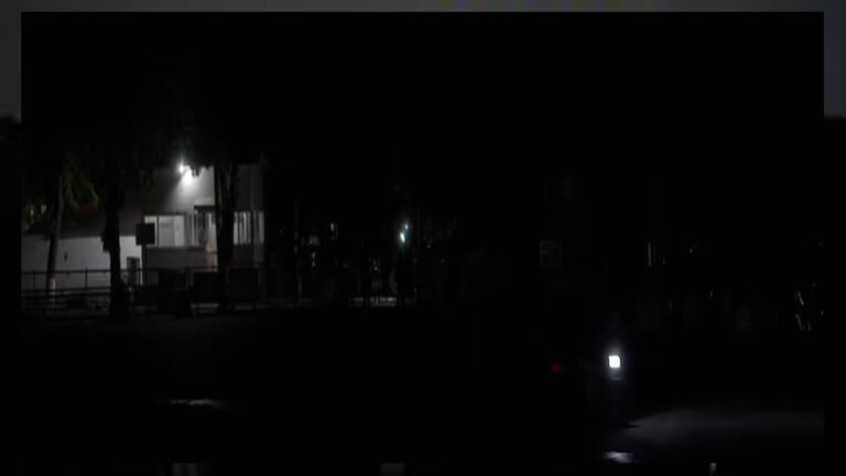 यूपी में आज शाम 6 बजे सायरन बजेगा, बुझ जाएंगी बत्तियां! जानें ‘ब्लैकआउट’ की पूरी योजना