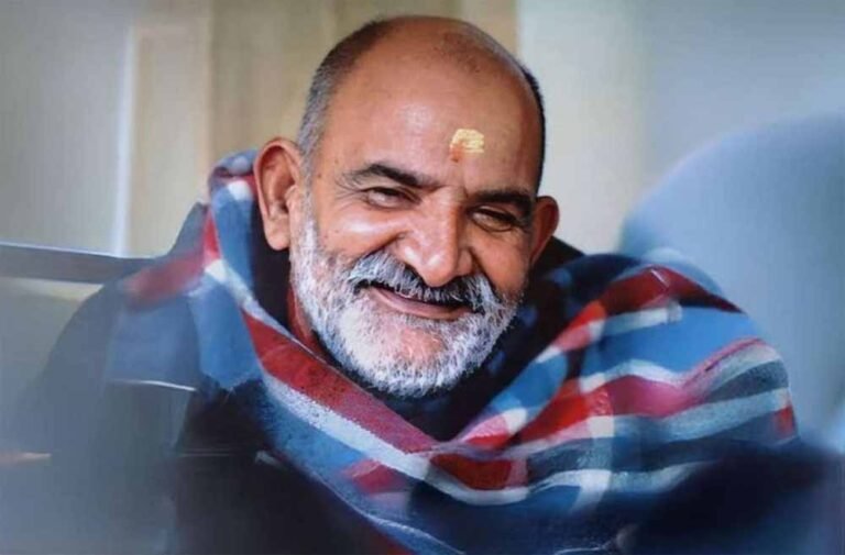 जीवन बदल देने वाले नीम करौली बाबा के विचार, तनाव से दिलाएंगे मुक्ति