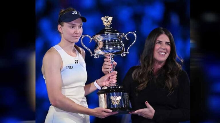 महिला एकल फाइनल में सरप्राइज! रिबाकिना ने सबालेंका को दी मात, ऑस्ट्रेलियन ओपन ट्रॉफी अपने नाम