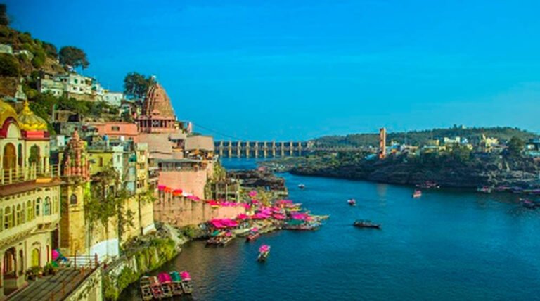 ओंकारेश्वर में नए साल पर भारी भीड़ की संभावना, VIP सुविधाएं अस्थायी रूप से बंद