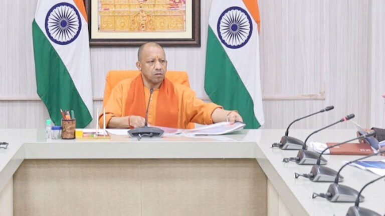 मुख्यमंत्री की अपील: आत्मनिर्भर ग्राम पंचायतों से यूपी का विकास, उत्सव भवन का इस्तेमाल हो केवल मांगलिक कार्यों के लिए