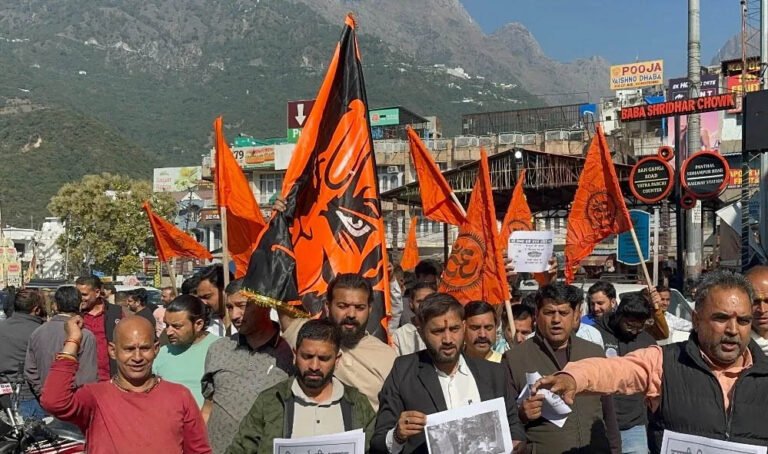 मान्यता रद्द होने से 50 स्टूडेंट्स होंगे ट्रांसफर, जम्मू में मेडिकल कॉलेज विवाद का नया मोड़