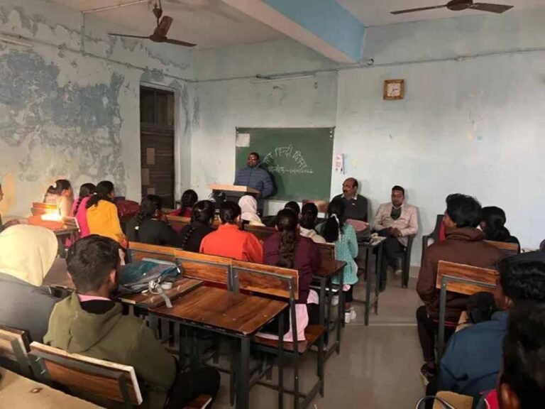 शासकीय स्नातकोत्तर महाविद्यालय में मनाया विश्व हिंदी दिवस