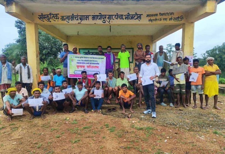 कोंडागांव में किसानों को मृदा स्वास्थ्य पत्रक अनुरूप उर्वरक उपयोग के बताए फायदे