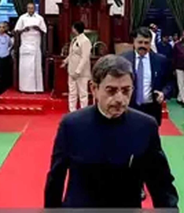 तमिलनाडु असेंबली में राष्ट्रगान के अपमान पर गवर्नर ने छोड़ा सदन