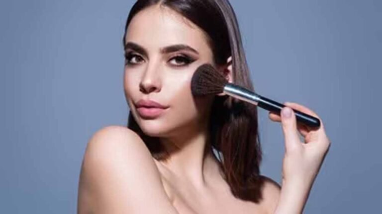 सेल्फी फिल्टर जैसा परफेक्ट लुक पाने करें ब्लरिंग मेकअप