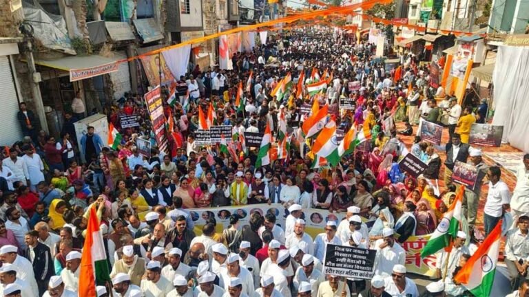 इंदौर में भागीरथपुरा कांड पर कांग्रेस ने दिग्विजय सिंह के नेतृत्व में निकली न्याय यात्रा