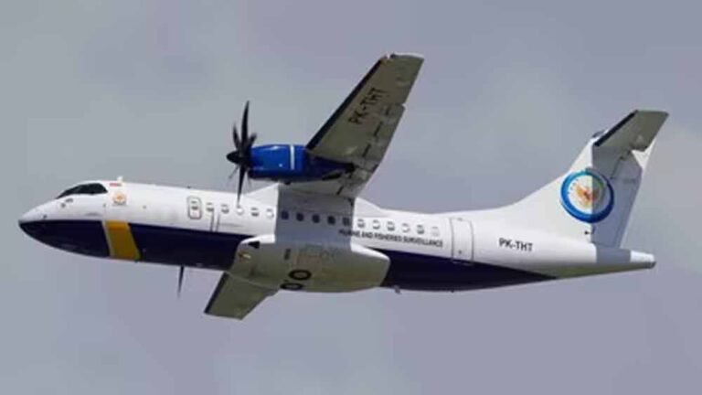 इंडोनेशिया में यात्री विमान लापता होने से अफरा-तफरी