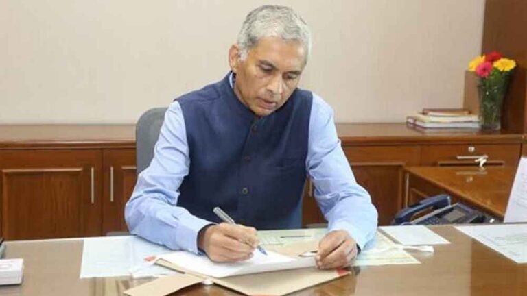 अपराधियों पर ऐसी कार्यवाही करें जिससे उनके हौसले पस्त हों : मुख्य सचिव जैन