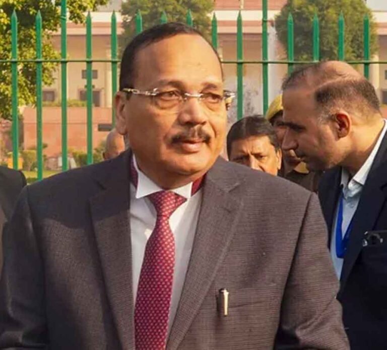 CJI की दो टूक: ऐसा हुआ तो सब पर केस बनेगा— सुप्रीम कोर्ट ने याचिका सुनने से किया इनकार