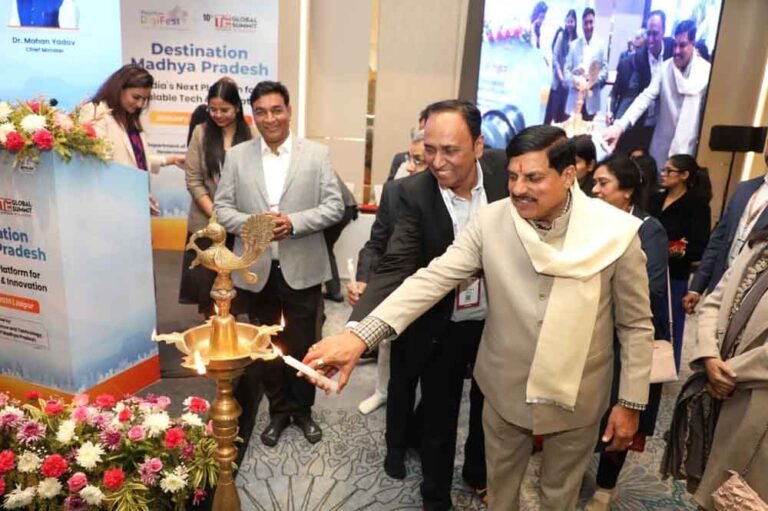 मुख्यमंत्री डॉ. यादव ने जयपुर में निवेशकों को मध्यप्रदेश में निवेश के लिए किया आमंत्रित