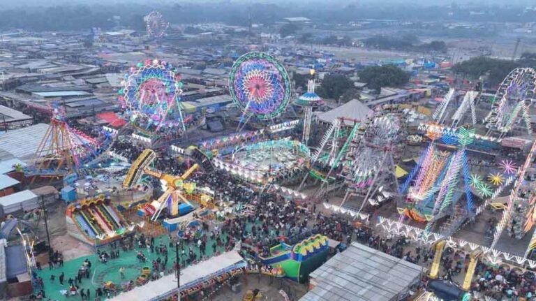 टैक्स छूट की रफ्तार थमी: आरटीओ नियमों ने ग्वालियर मेले में वाहन कारोबार रोका