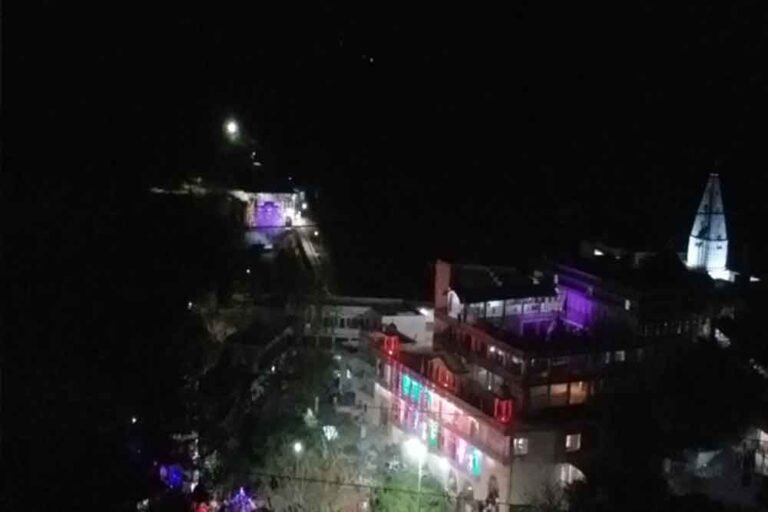 रोपवे, पहाड़ियां और भक्ति का संगम: जयपुर का वैष्णो देवी मंदिर क्यों बन रहा है धार्मिक पर्यटन की पहचान