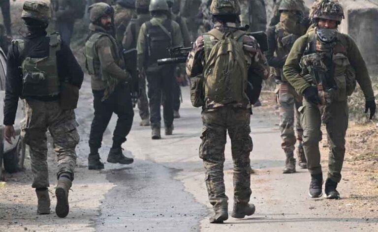 जम्मू-कश्मीर में आतंकी हमला जारी, मुठभेड़ में कमांडो की शहादत, कल 8 सुरक्षाकर्मी घायल