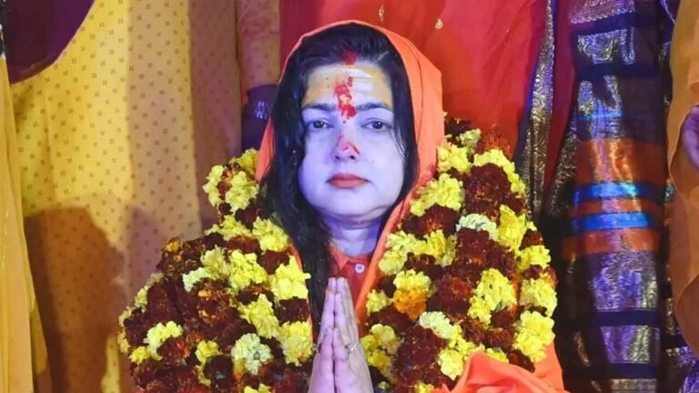 ममता कुलकर्णी छोड़ेंगी महामंडलेश्वर का पद? किन्नर अखाड़े को लेकर बयान से मचा हलचल