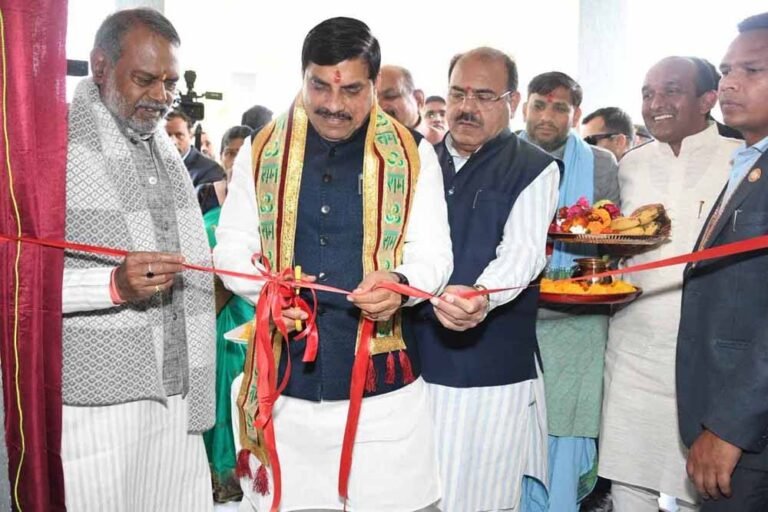 मुख्यमंत्री डॉ. यादव ने सशुल्क वरिष्ठजन निवास संध्या छाया का किया लोकार्पण