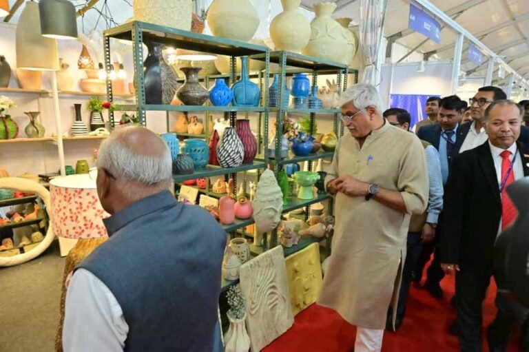 हस्तशिल्प भारतीय सभ्यता की आत्मा और अर्थव्यवस्था की शक्ति: शेखावत