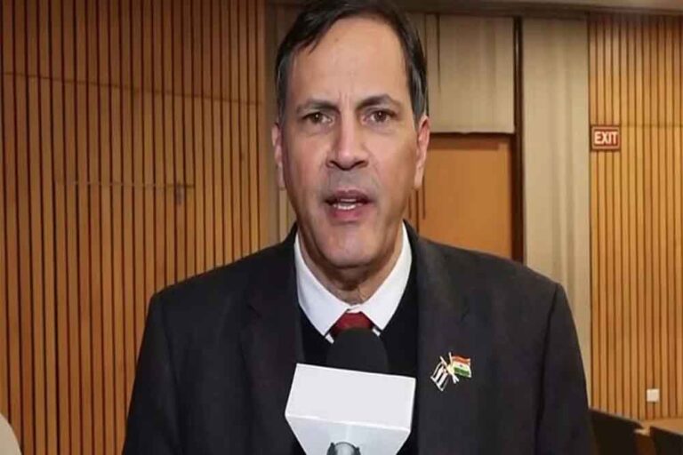 अमेरिका की नीतियों से परेशान देश की अपील, राजदूत ने कहा—भारत ही रोक सकता है ‘पागलपन’
