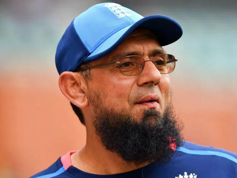 खेल से बढ़ती है दोस्ती, सियासत डालती है दरार — सकलैन मुश्ताक ने राजनीति पर साधा निशाना