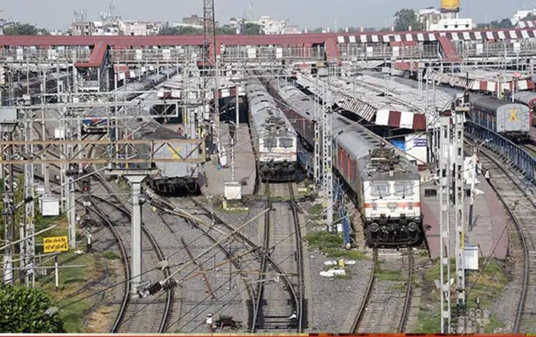 प्रयागराज माघ मेले के दौरान रेलवे का बड़ा कदम, कई ट्रेनों को मिलेगा अस्थाई ठहराव—यहां देखें टाइम शेड्यूल