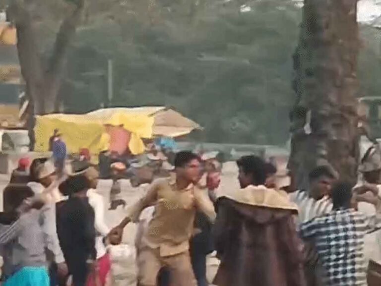 उज्जैन में तनाव चरम पर, हिंसा जारी; पुलिस ने जताई चिंता