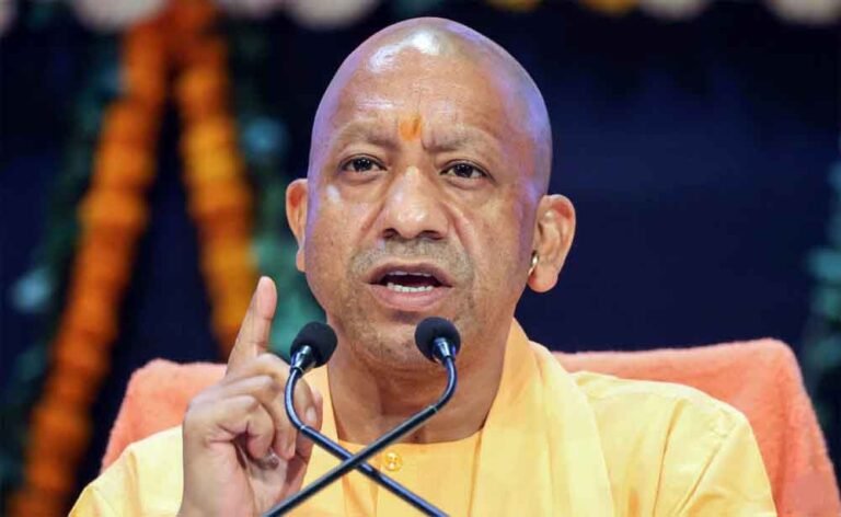 UP राजनीति में हलचल: SIR ड्राफ्ट लिस्ट जारी होते ही BJP एक्टिव, 4 करोड़ वोटर बनाने की तैयारी