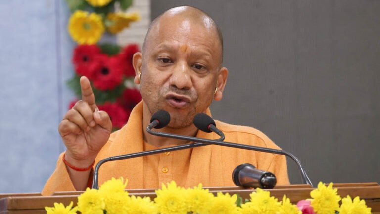 यूपी में बड़े सियासी फेरबदल के संकेत, 70% मंत्रियों की खिसक सकती है कुर्सी, चर्चाओं में ये नाम