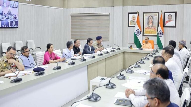 त्योहार सौहार्दपूर्ण वातावरण में संपन्न हों, समाज विरोधी गतिविधियों व नई परंपरा की अनुमति नहीं: मुख्यमंत्री