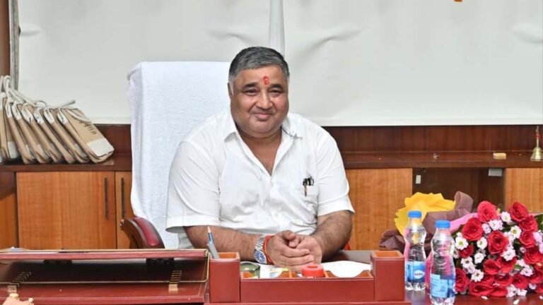 राजेश अग्रवाल के विभागों के लिए 492 करोड़ रुपये से अधिक का अनुदान पारित