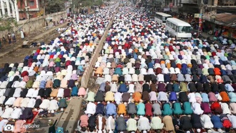 ईद पर सड़क पर नमाज, तो मेरठ में FIR और पासपोर्ट रद्द होने का खतरा