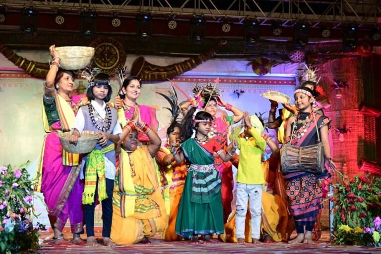 छत्तीसगढ़ जनजातीय आयोग के अध्यक्ष  रूपसिंह मंडावी ने किया शुभारंभ