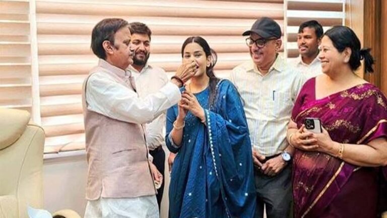 उप मुख्यमंत्री शुक्ल ने सुश्री समीक्षा द्विवेदी को दी उज्जवल भविष्य की शुभकामनाएँ