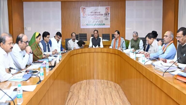 नवीन हॉस्टल भवन निर्माण एवं अन्य पिछड़ा वर्ग के विकास संबंधित अनेक महत्वपूर्ण विषयों पर चर्चा की गई