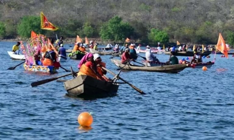 छत्तीसगढ़ में इतिहास रचा: पहली नौकायान स्पर्धा में 52 टीमों ने दिखाया जलवा, विजेता बना लाखपति