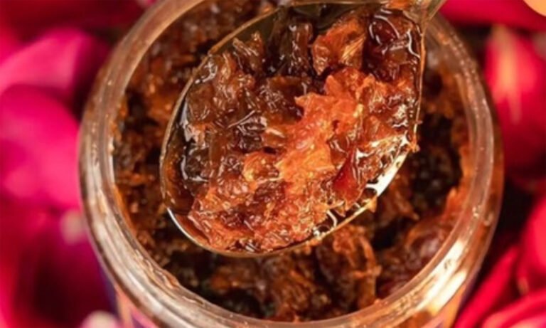 चिलचिलाती धूप में शरीर को अंदर से ठंडा रखेगा गुलाब की पंखुड़ियों से बना गुलकंद