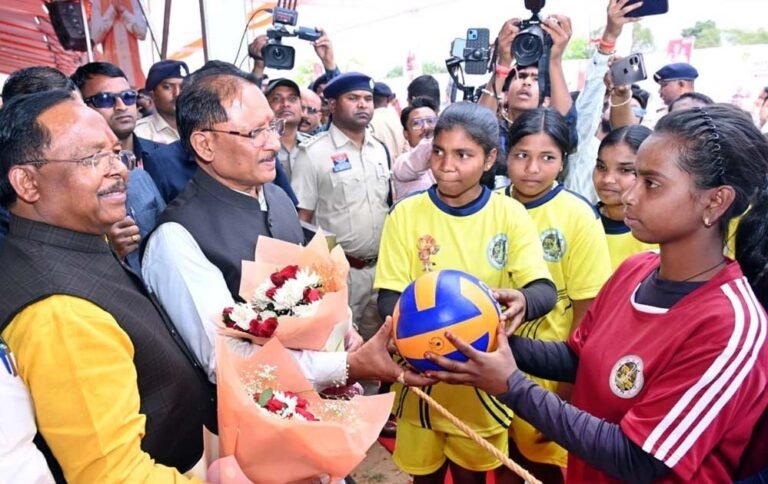 नवरात्रि पर मुख्यमंत्री ने मां महामाया की धरा से सरगुजा ओलंपिक का किया उद्घाटन