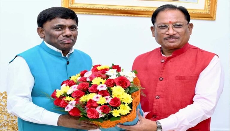 गोवा के मंत्री रमेश तावड़कर ने CM साय से की सौजन्य भेंट, जनजातीय कल्याण और खेल विकास पर चर्चा